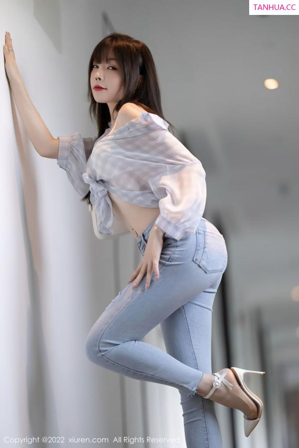 陈芝 芝芝Booty [XiuRen]高清写真图 2022.05.07 No.4976 芝芝Booty第4张图片
